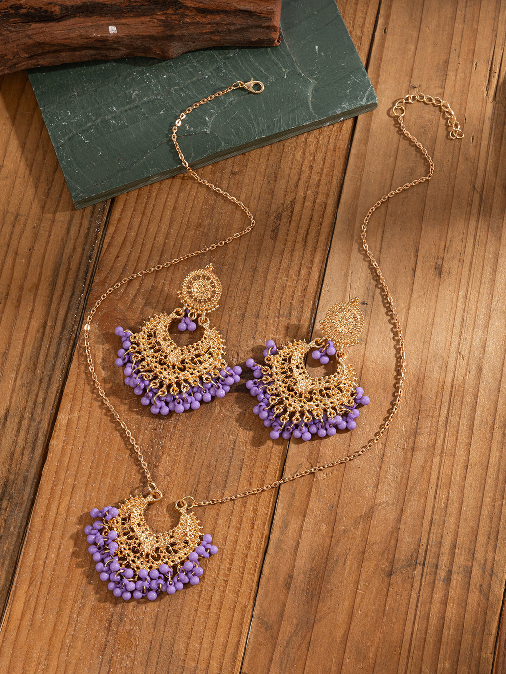 Conjunto de pendientes y collar retro bohemios con campanas