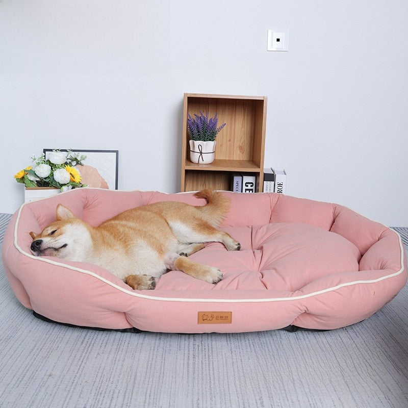 Cama ovalada de gamuza para perros