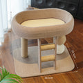 Pequeña torre para gatos