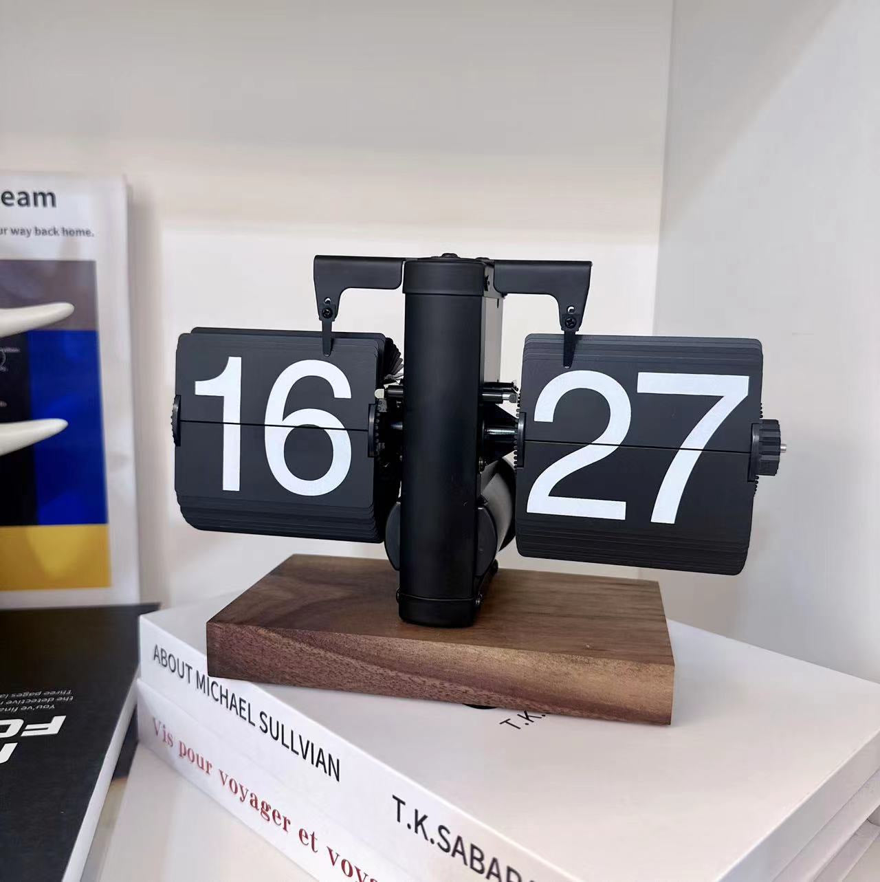Reloj de escritorio retro automático con movimiento de cuarzo
