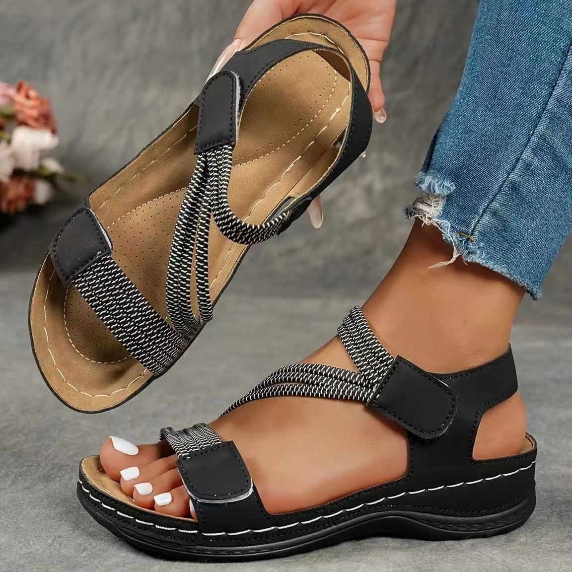 Sandalias casuales con correa de cuña