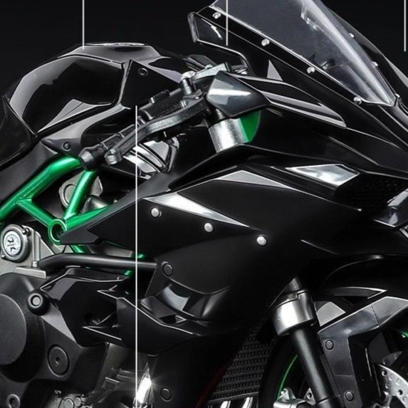 Modelo de motocicleta de aleación Kawasaki H2R con efectos dinámicos
