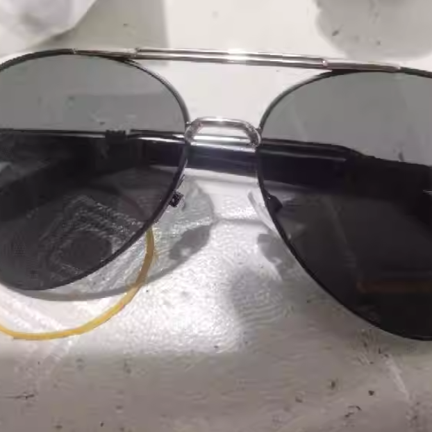 Gafas de sol polarizadas de metal
