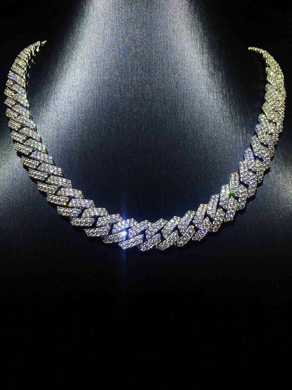 Collar de cadena cubana de diamantes de doble ala