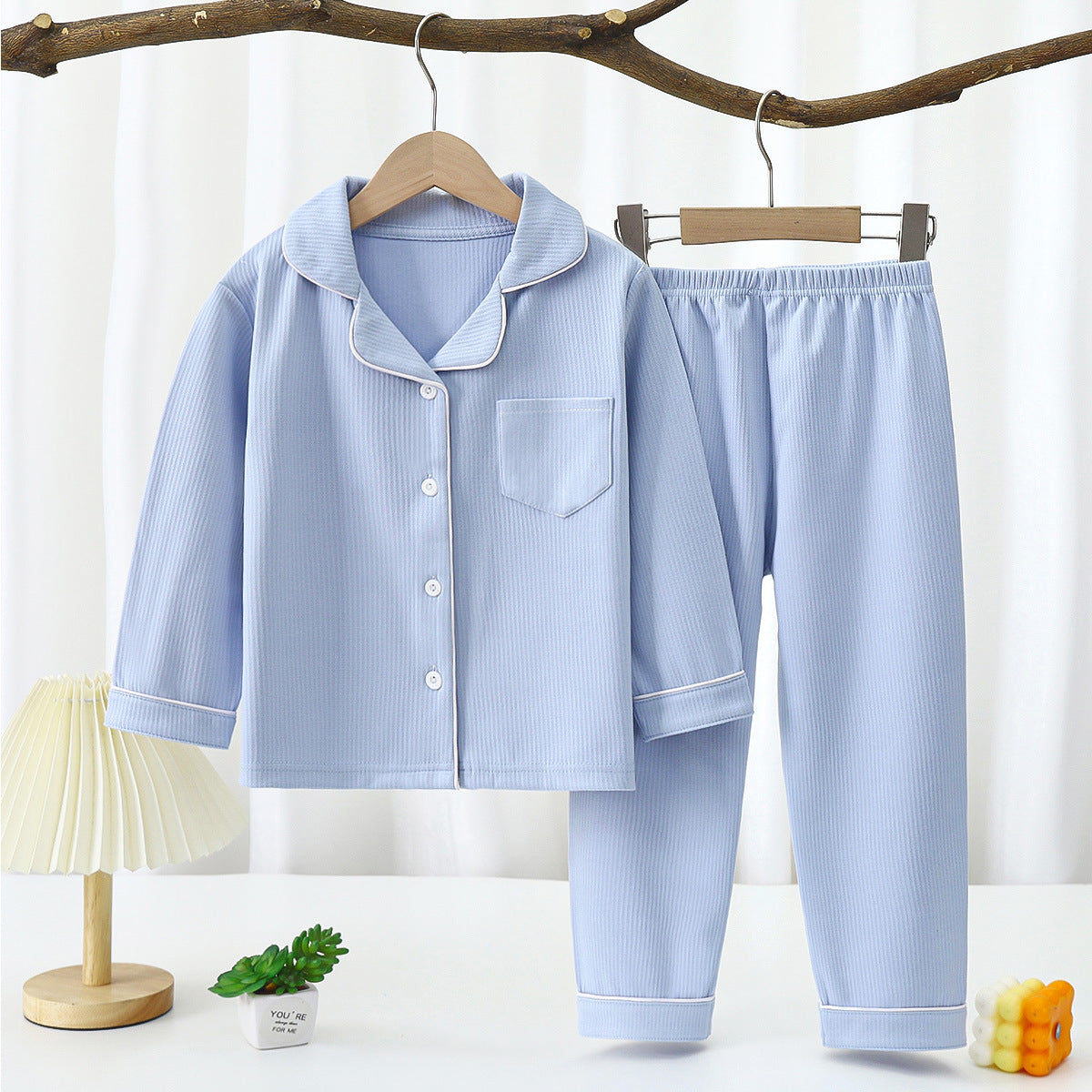Conjunto de pijama de solapa de manga larga para niños