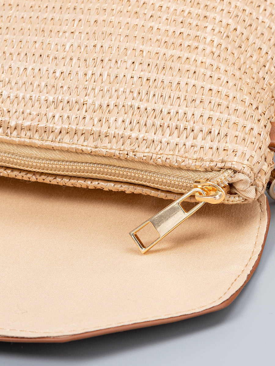 Bolso de hombro de paja tejido con borla