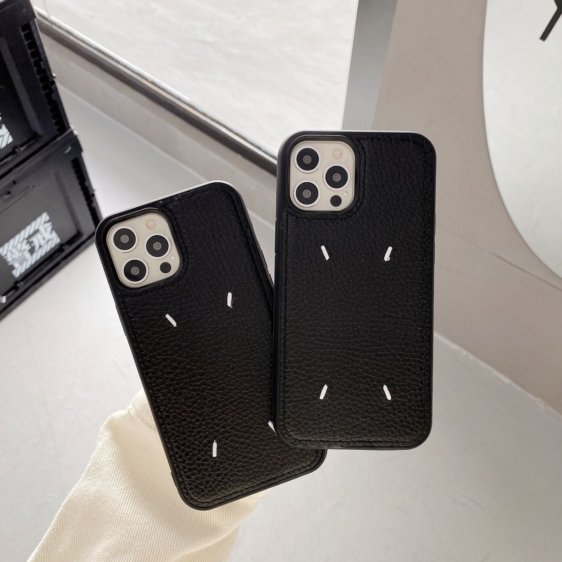 Funda de cuero bordado para iPhone de Apple