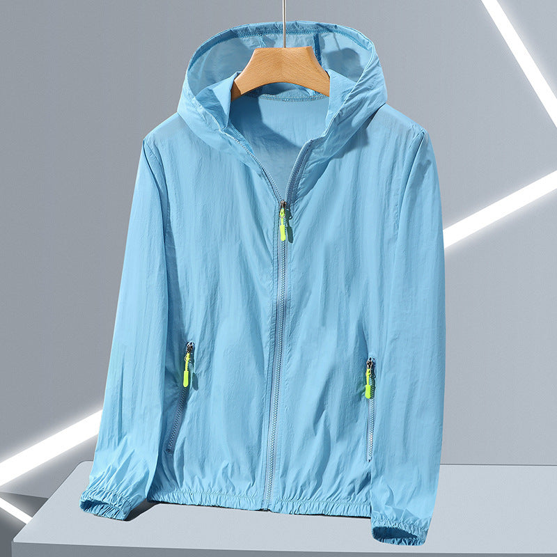 Chaqueta con capucha y protección UV