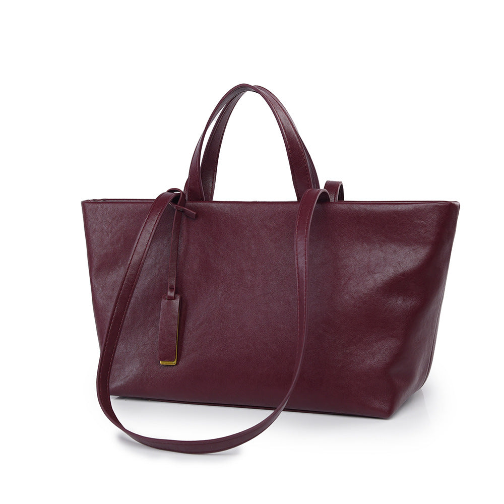 Bolso de hombro de cuero suave